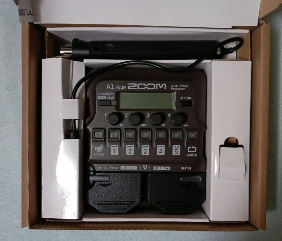 ZOOM A1 FOUR マルチエフェクトプロセッサー アコースティック楽器用