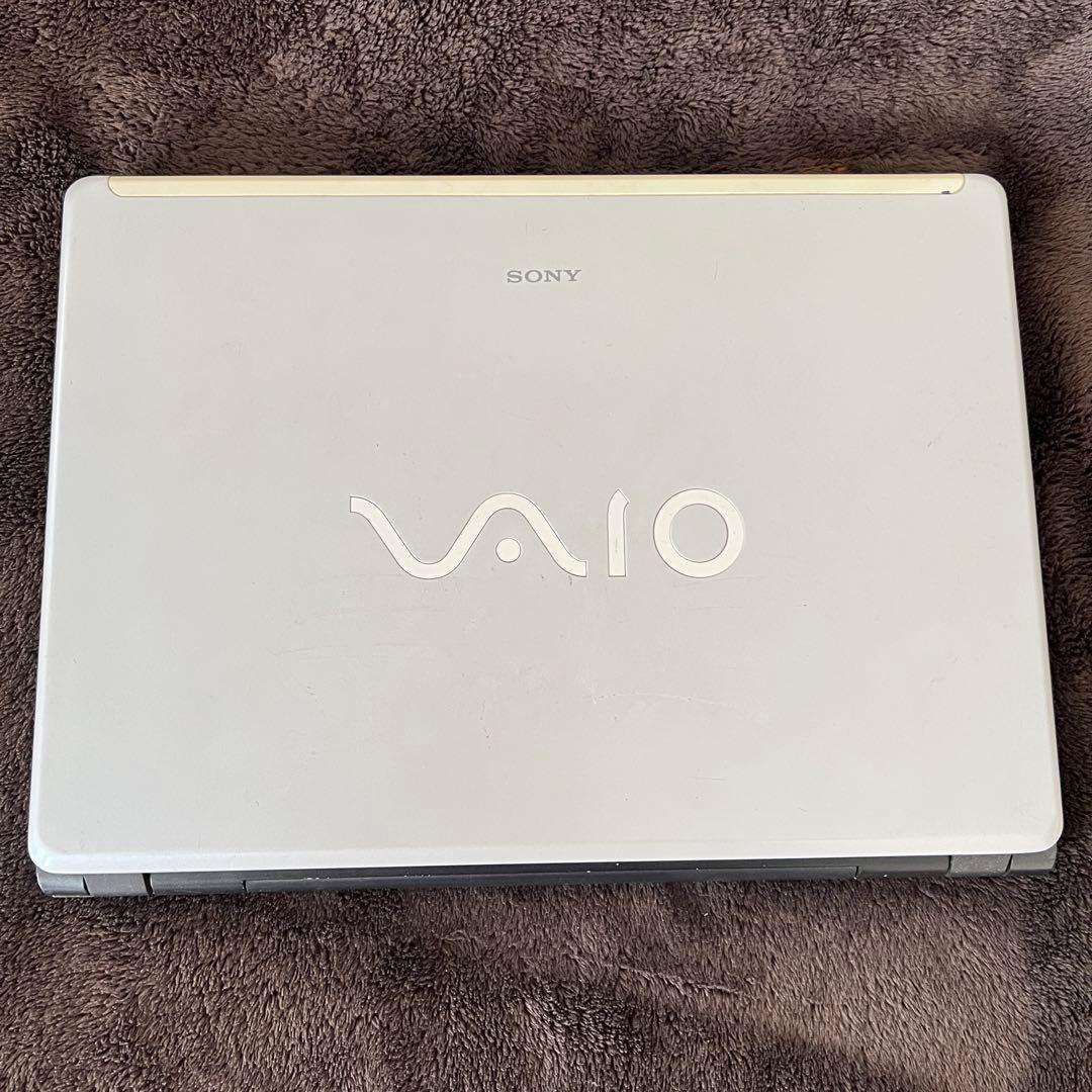 VAIO ノートパソコン 14インチ シルバー
