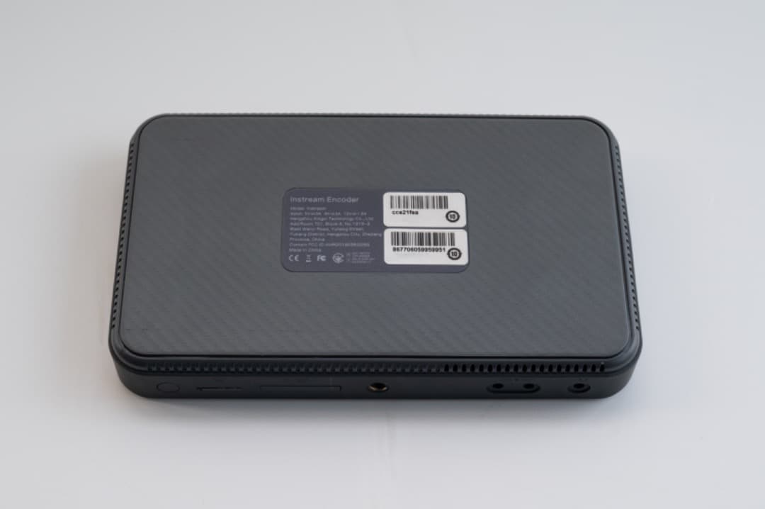 Instream ストリーミングデバイス 本体