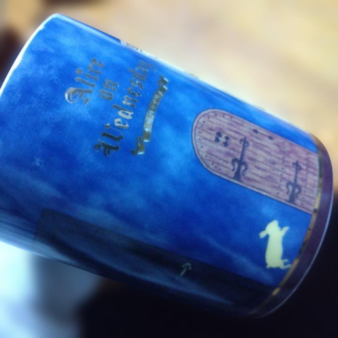 持ち手が鍵！アリスの扉デザインマグカップ 水曜日のアリス