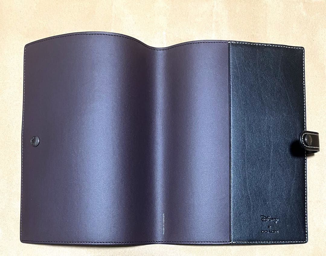 【新品未使用】coach×ディズニー　コラボミッキー　ノートカバー(ノート付き)