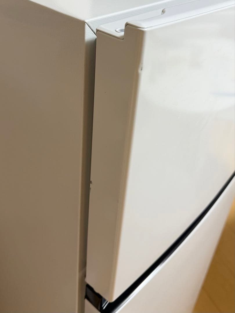 大幅値下げ‼️早い者勝ち‼️Hisense ホワイト 冷蔵庫 上開き