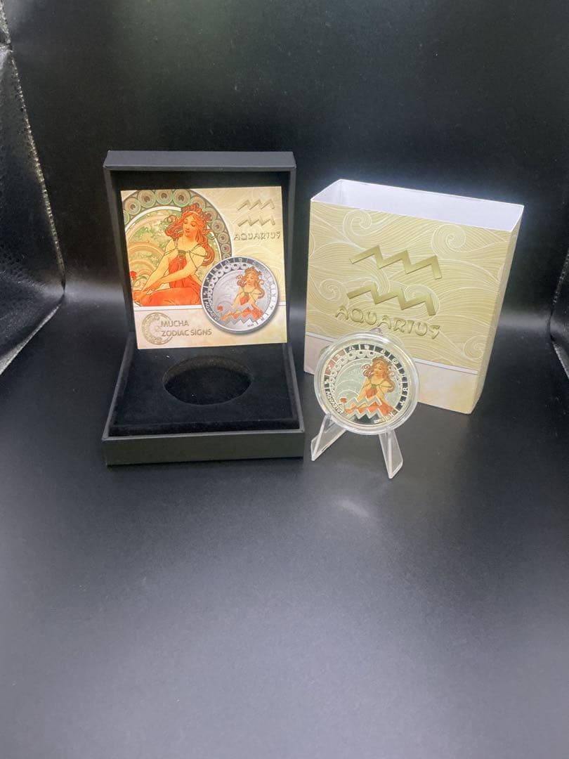 ミュシャ × 黄道十二宮 ― 水瓶座、Aquarius　銀メッキ付き白銅貨