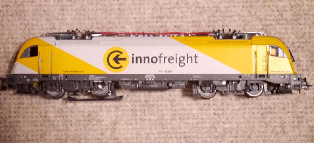 HOゲージ ROCO電気機関車 “Innofreight” (DCC・AC仕様)