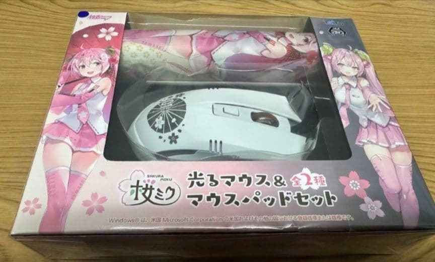 桜ミク 光るマウス&マウスパッドセット