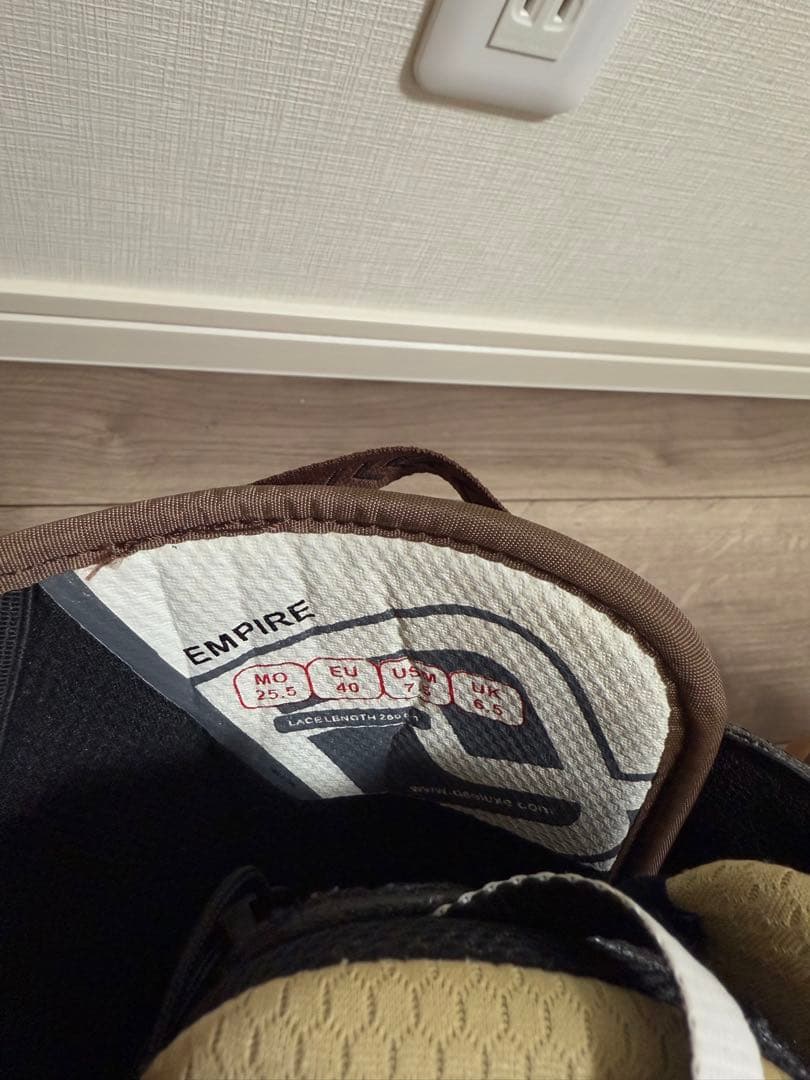 DEELUXE EMPIRE 25.5 ブーツ　スノボ