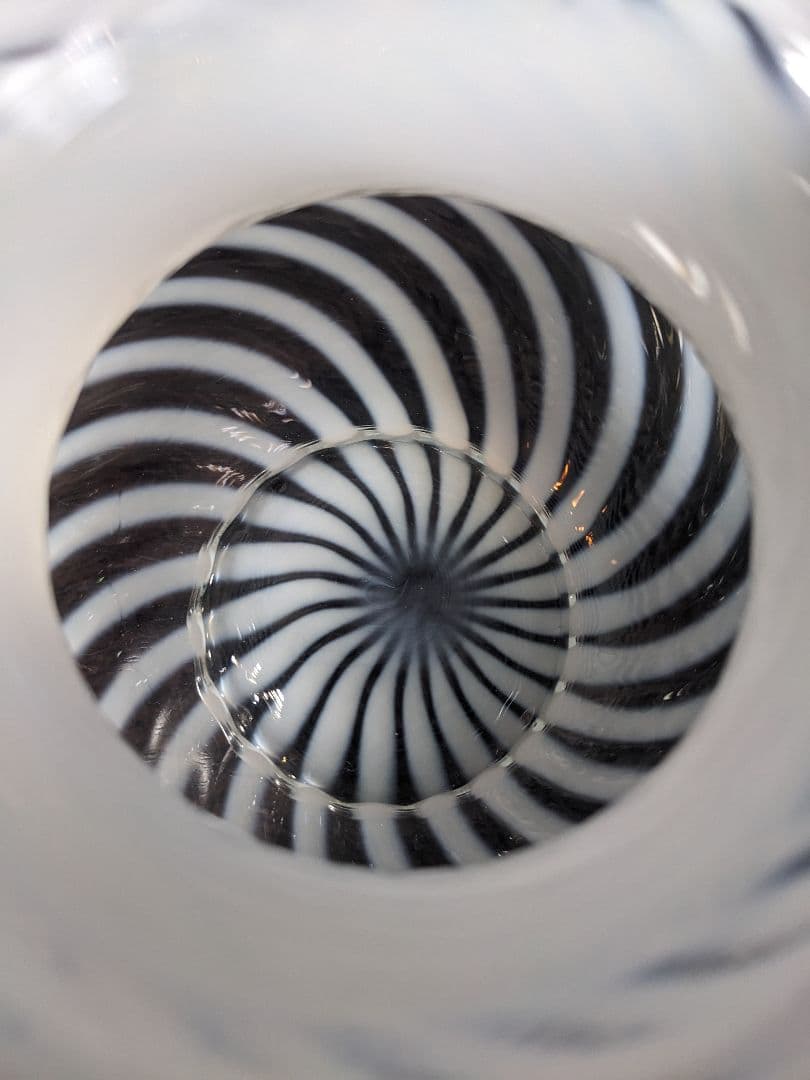 フェントン　スワール　フレンチオパルセント　フラワーベース　お値下げ中