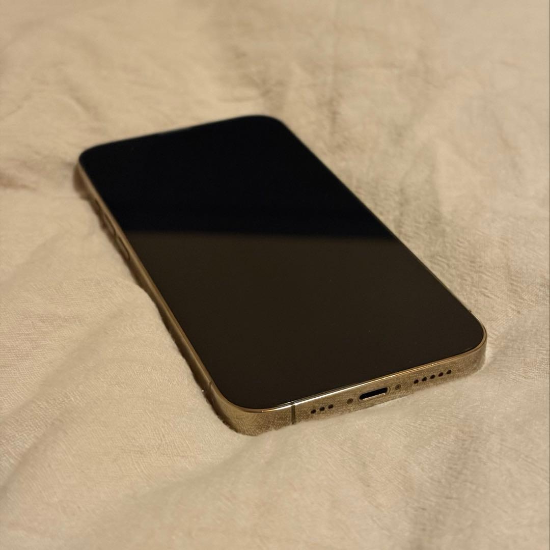 iPhone 13 Pro ゴールド 256GB 本体 SIMフリー　美品