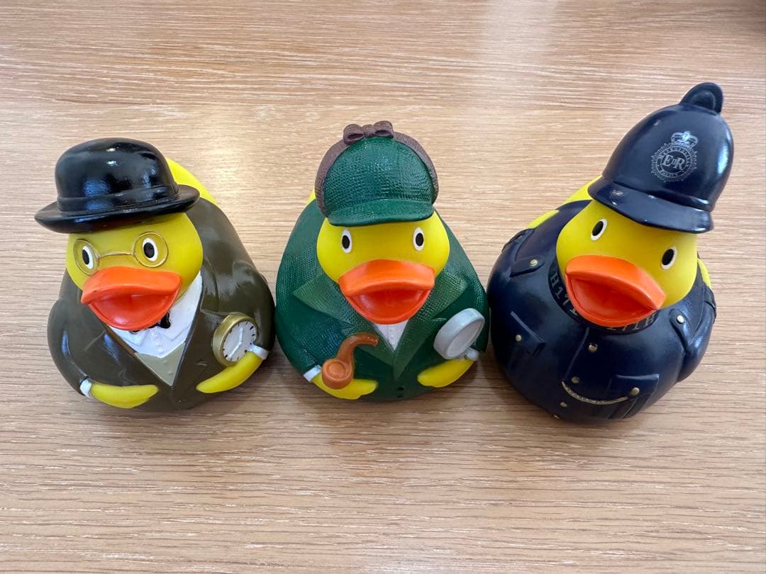 ロンドン限定　シャーロックホームズ　ホームズ＆ワトソン&警察官　ラバーダック