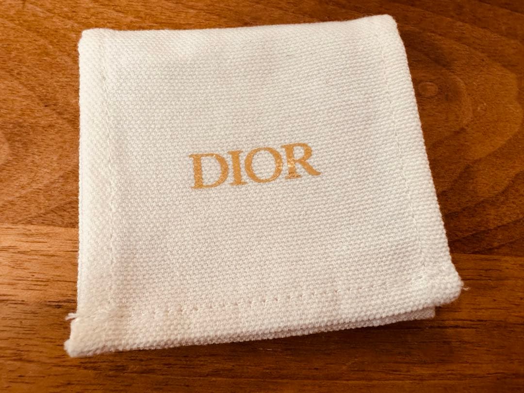 Dior Tribales ピアス メタル・レジンパール・クリスタル