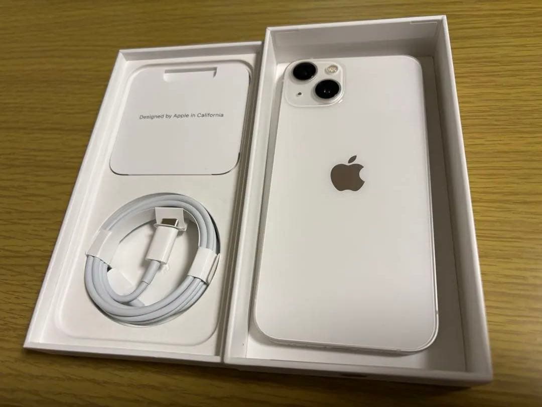 Apple iPhone13 128GB ホワイト 中古美品！