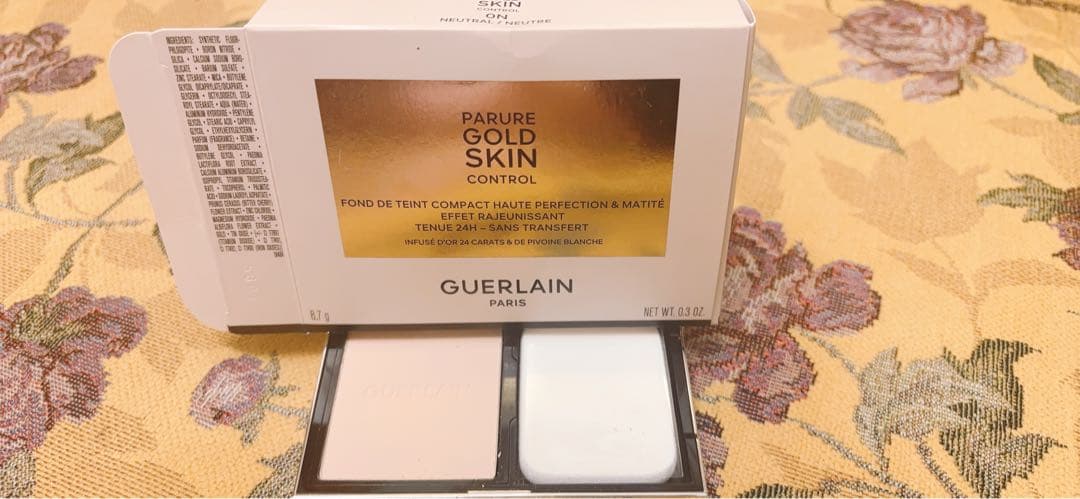☆GUERLAIN パリュール ゴールド スキン コントロール コンパクトON