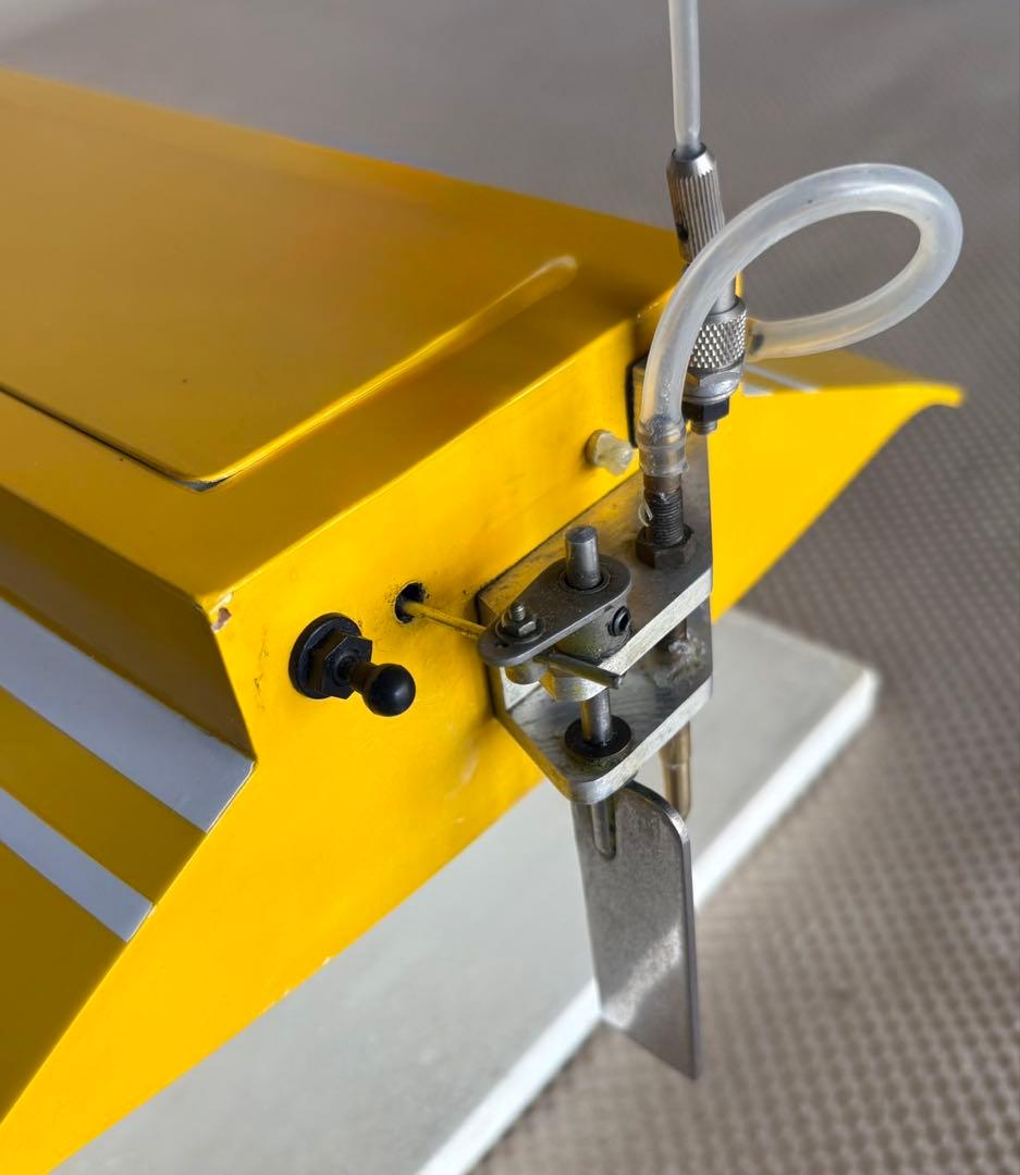 ラジコンエンジンボート