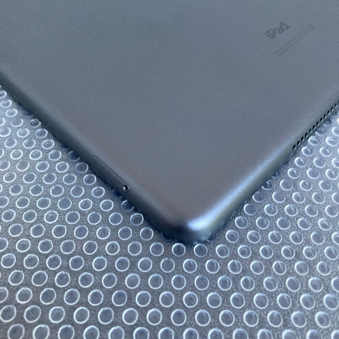 3603【早い者勝ち】美品☆iPad8 第8世代 32GB SIMフリー☆