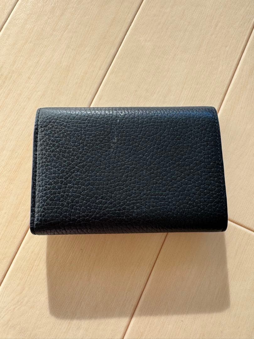 ルイヴィトン　ポルトフォイユ　カプシーヌ　三つ折り財布
