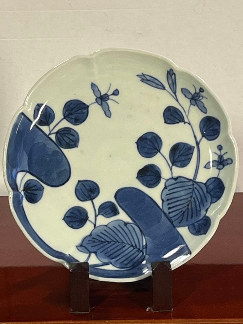 古伊万里　草花　染め付け　輪花　太明成化年製　中皿