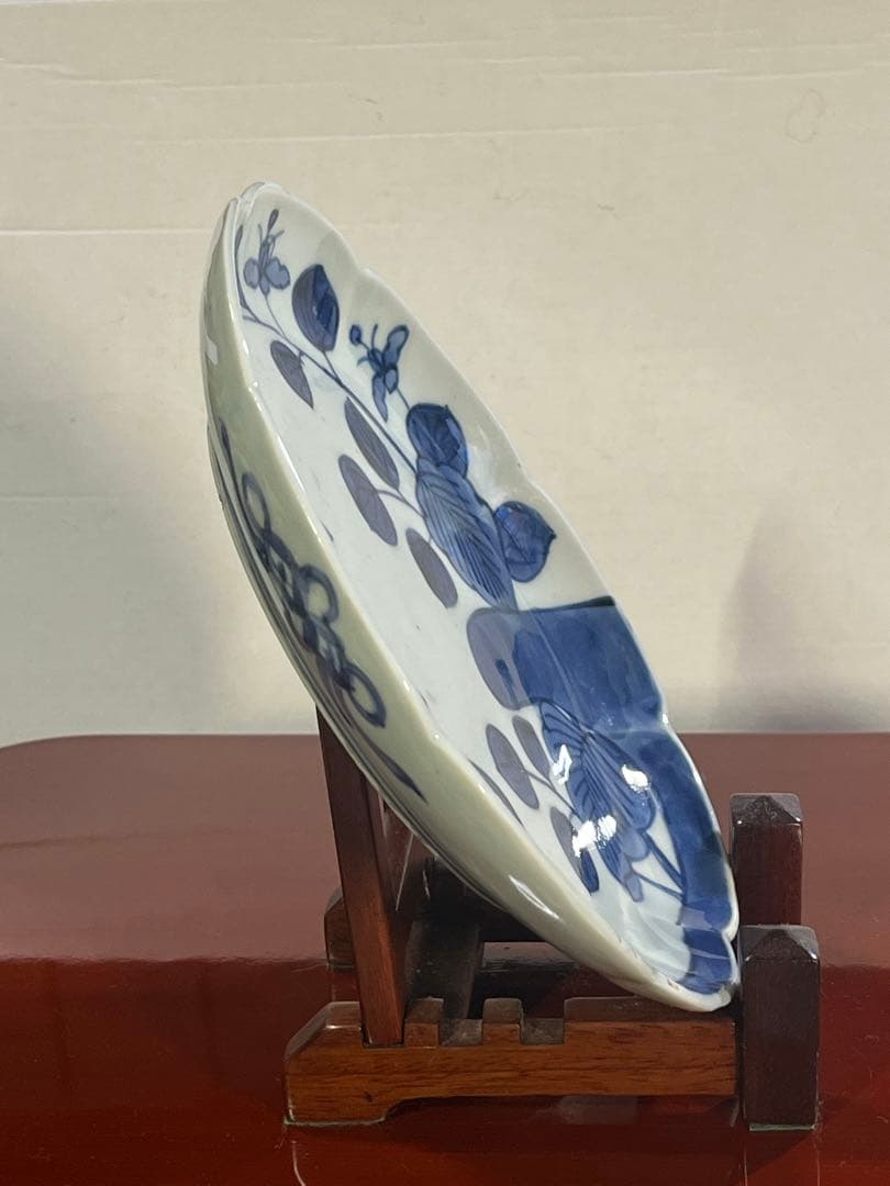 古伊万里　草花　染め付け　輪花　太明成化年製　中皿