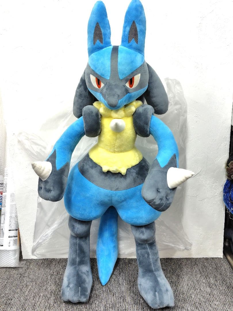 ポケモンセンター ルカリオ 等身大ぬいぐるみ