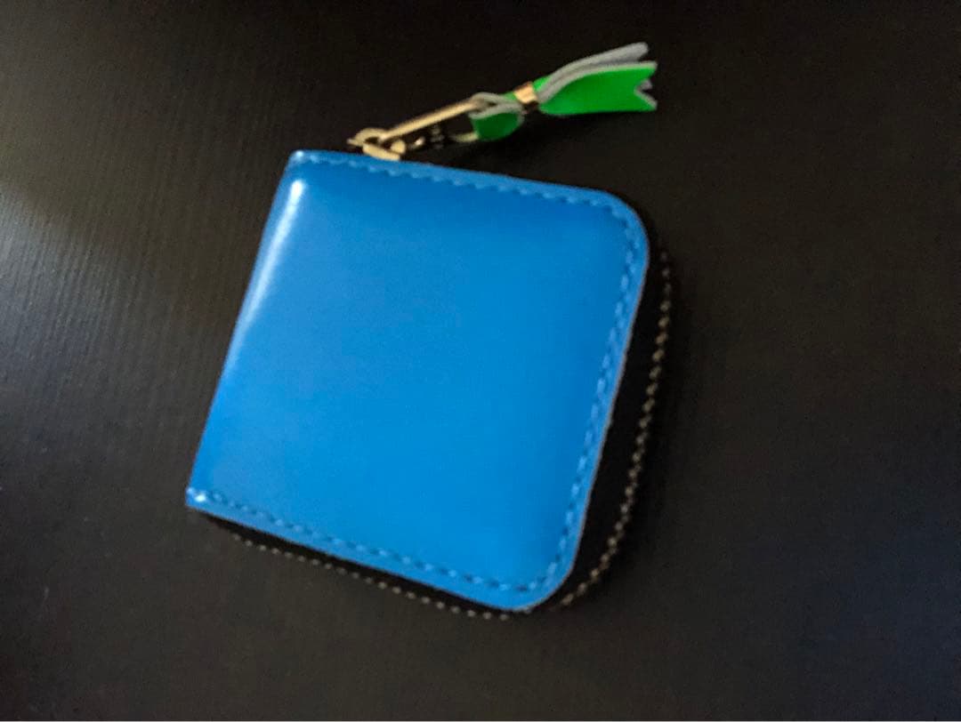 値下　COMME des GARCONS SUPER FLUO SA4100SF