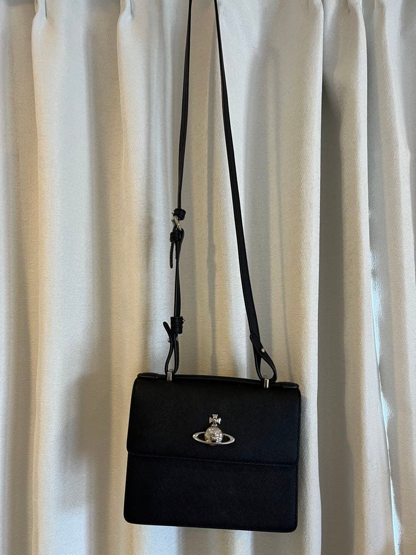 ヴィヴィアン　ショルダーバッグ〈まとめ買いでお値下げ致します〉