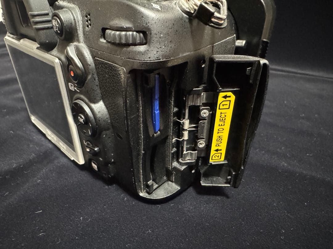 Nikon D7000+ AF MICRO 60mm+ SB-29s 歯科技工