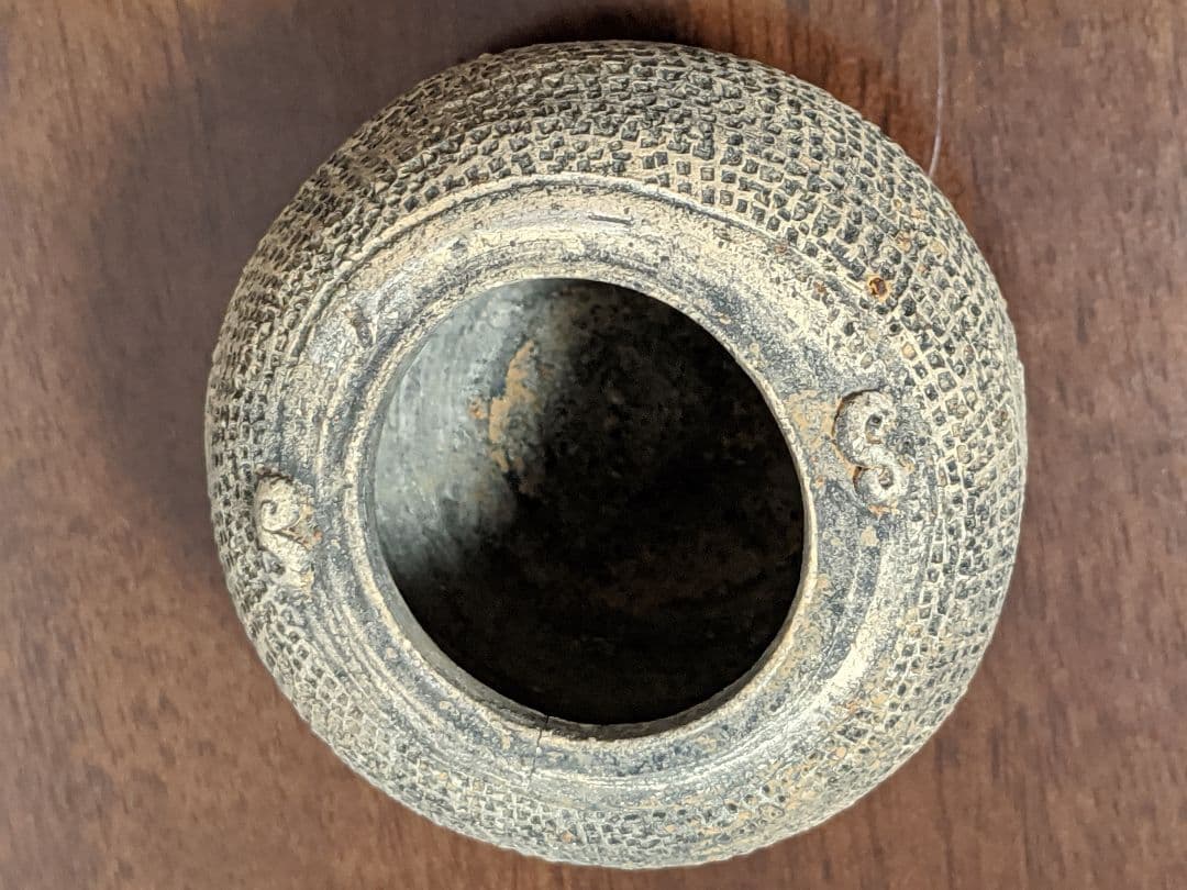 ♦朝鮮陶磁？李朝 高麗 新羅時代 印花文 小壺 コレクション 骨董品アンティーク