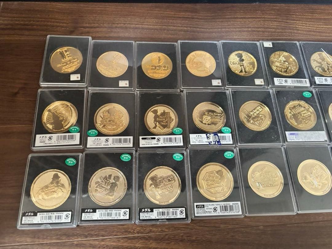 【ほぼコンプリート】名探偵コナン 記念メダルセット　計24個