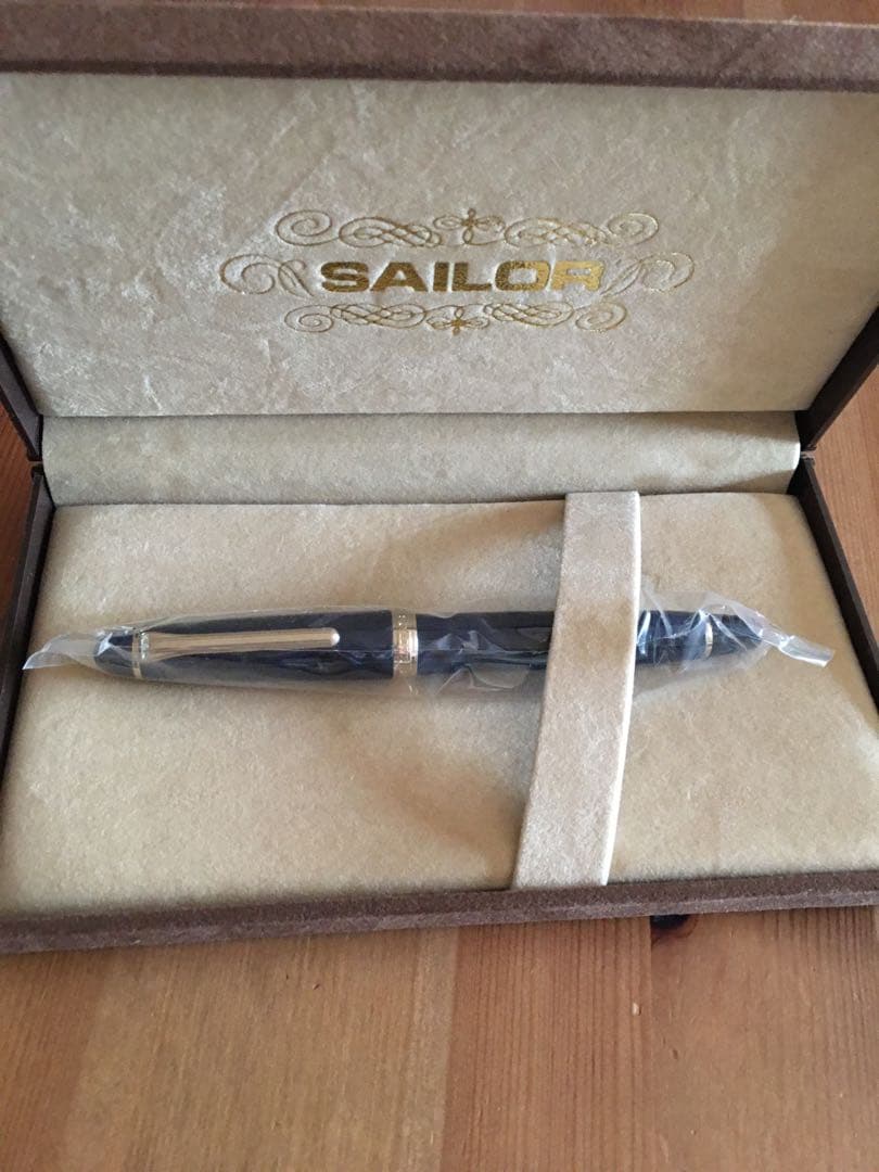 生産終了　セーラー　万年筆　14金　中字　ブルー