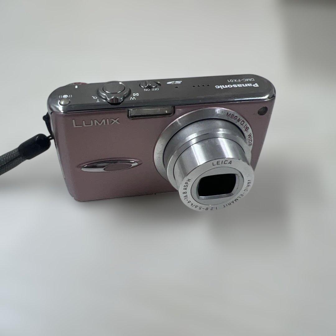 Panasonic LUMIX DMC-FX01 ピンク