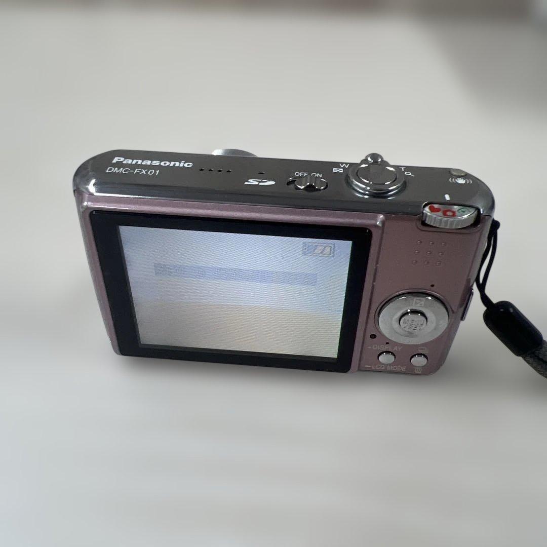 Panasonic LUMIX DMC-FX01 ピンク