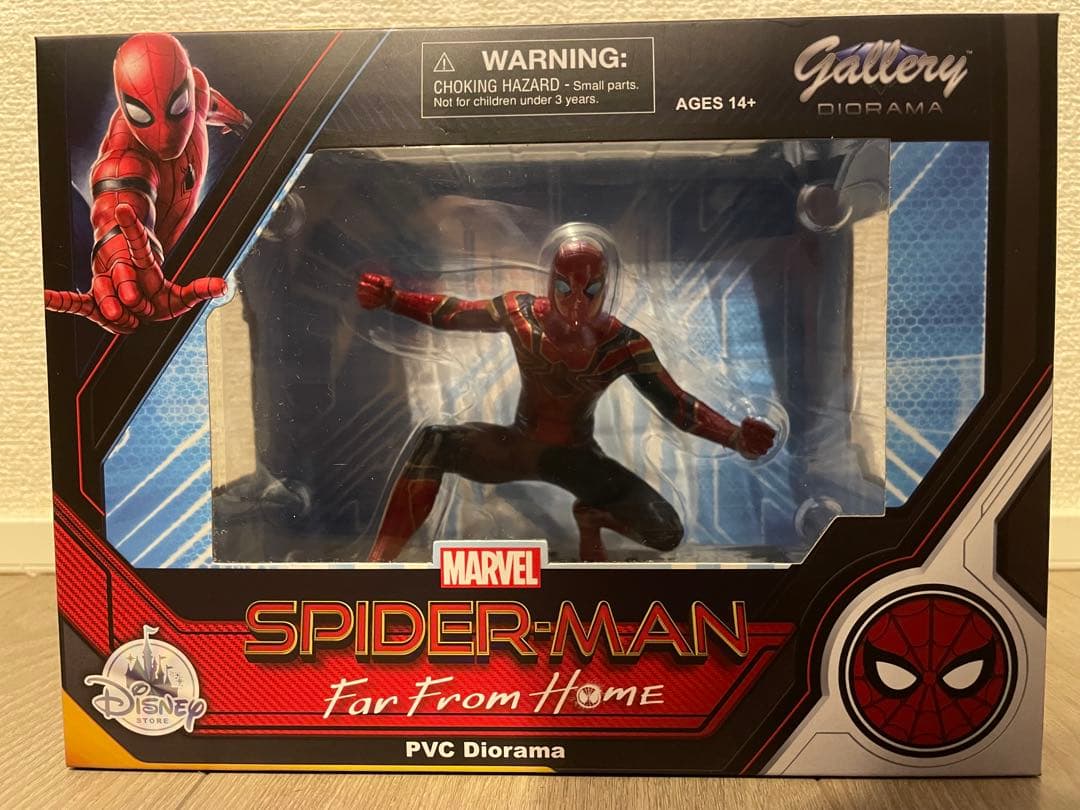 ディズニーストア　スパイダーマン　ファー・フロム・ホーム PVC ジオラマ