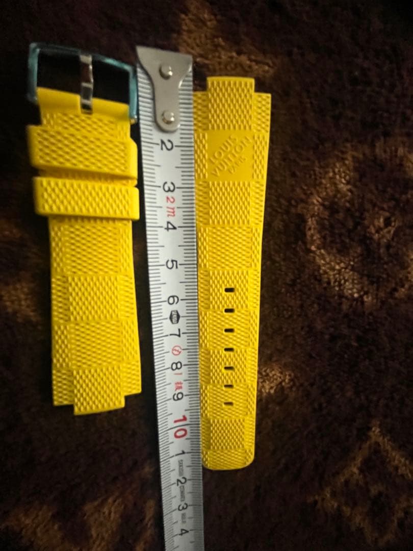 Louis Vuitton イエロー ラバーベルト