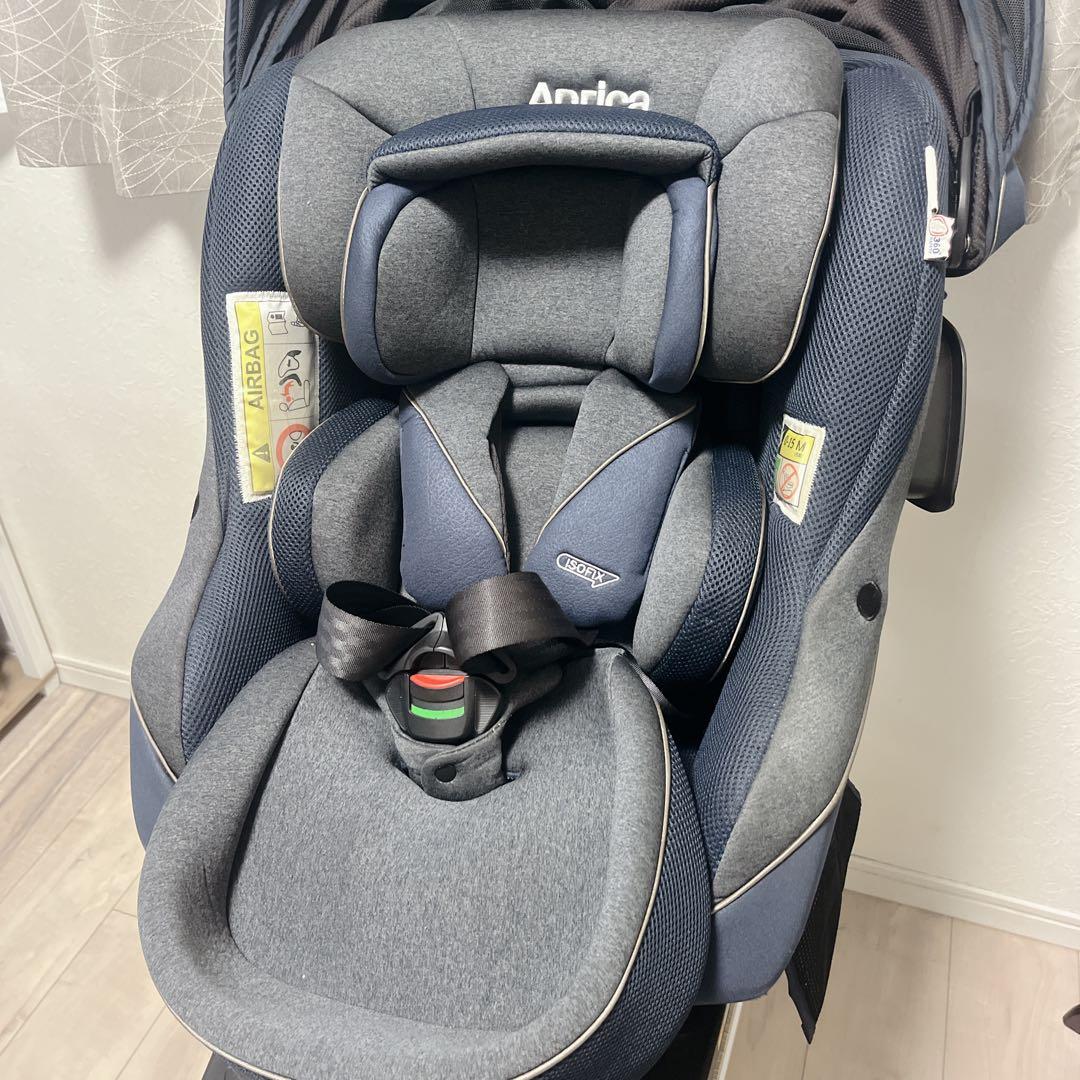 最上位✨訳アリ アップリカクルリラプラス360°セーフティ 紺 チャイルドシート