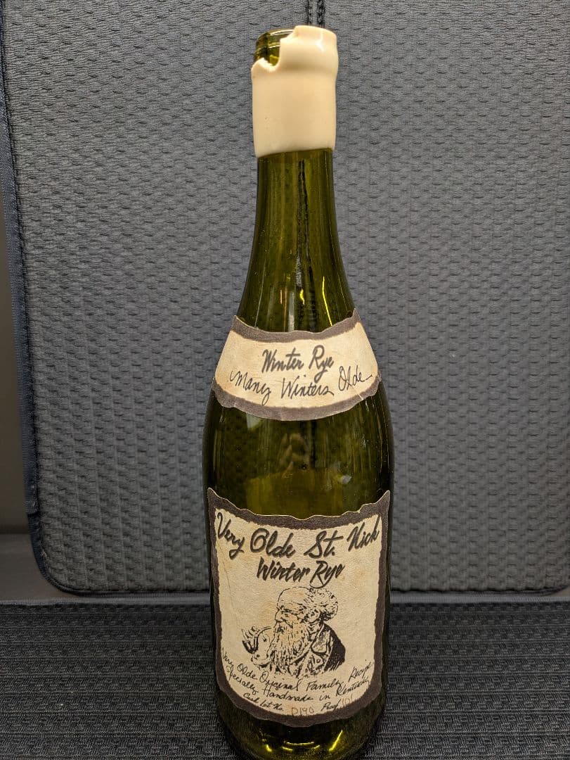 Very Olde St. Nick Winter Rye 空き瓶（未洗浄）