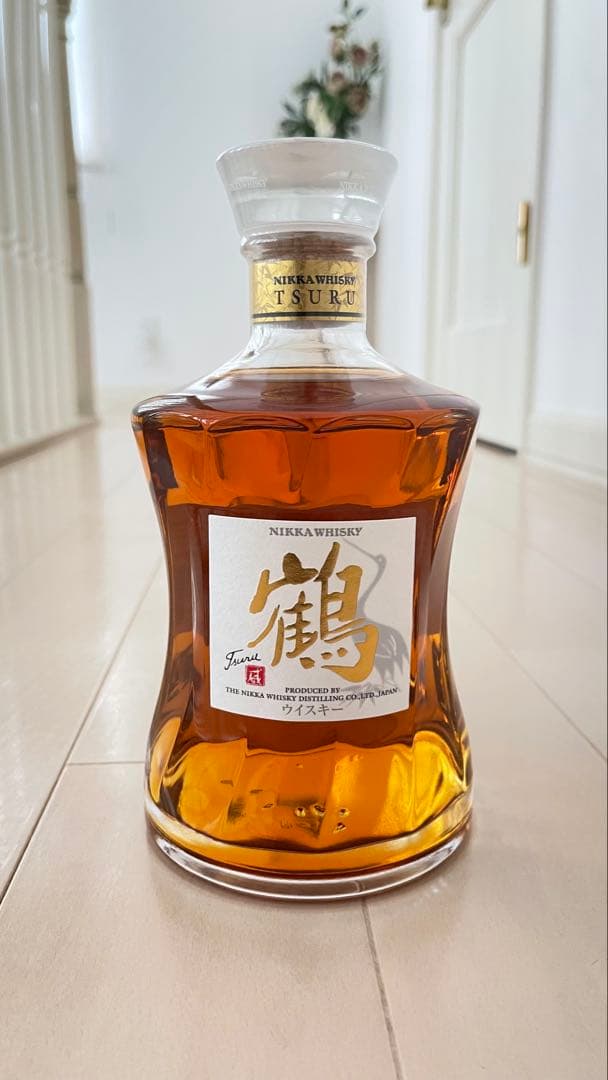 NIKKA WHISKY 鶴 TSURU 700ml 専用箱付き