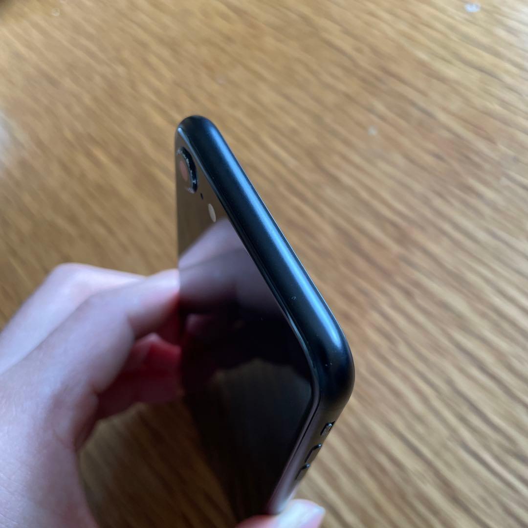 iPhone se2 第2世代　64GB