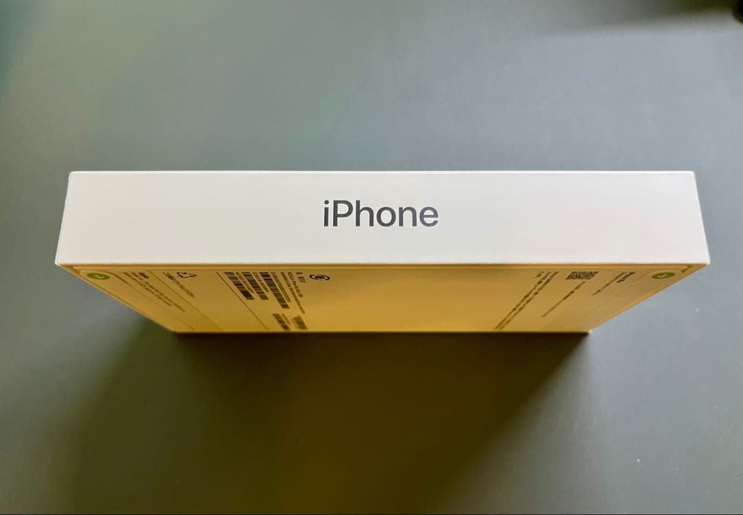 Apple iPhone 16e ブラック 128GB 本体　新品未開封