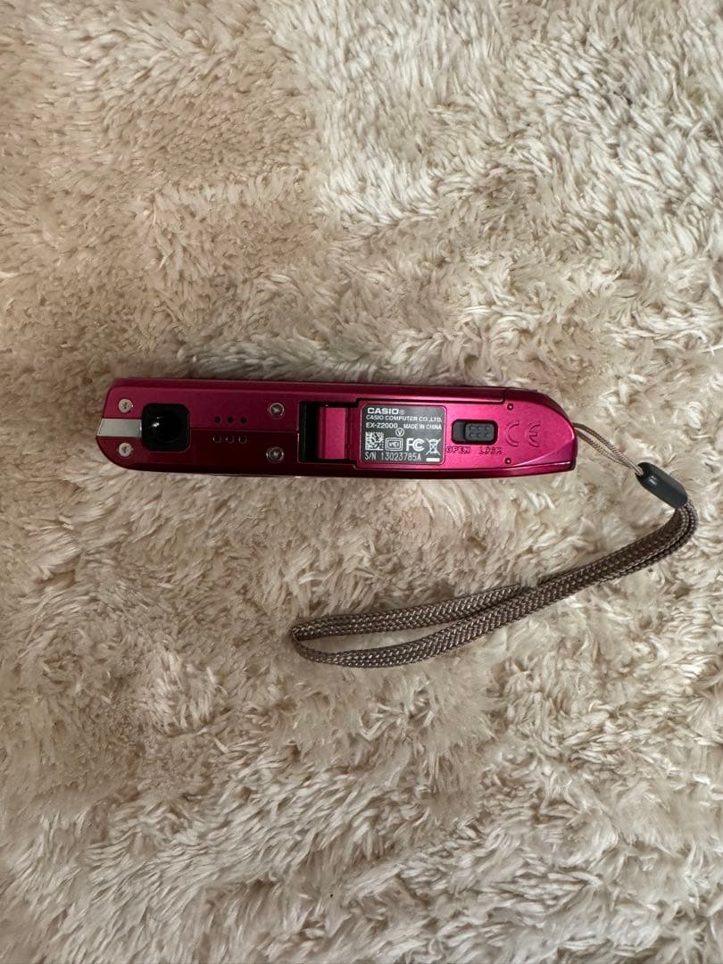 CASIO EX-Z2000コンパクトデジタルカメラ レッド
