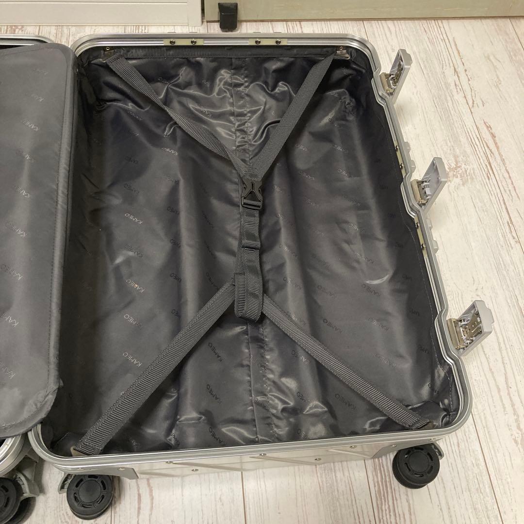 定価6.4万円 中型Mサイズ シルバー　高級スーツケース　中古品