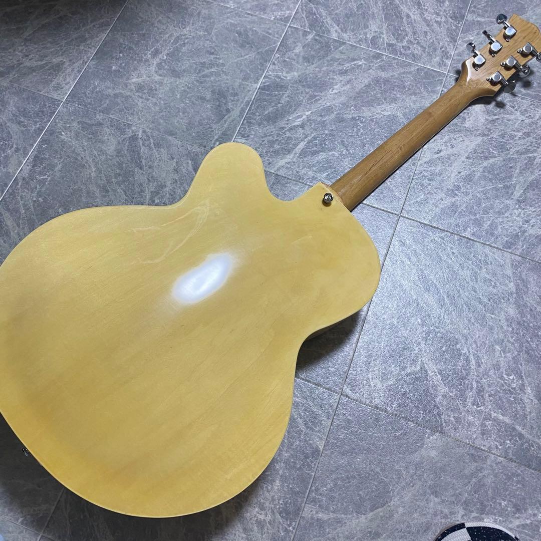 フルアコエレキギター 美品！美しい木目！ビグスビーアーム