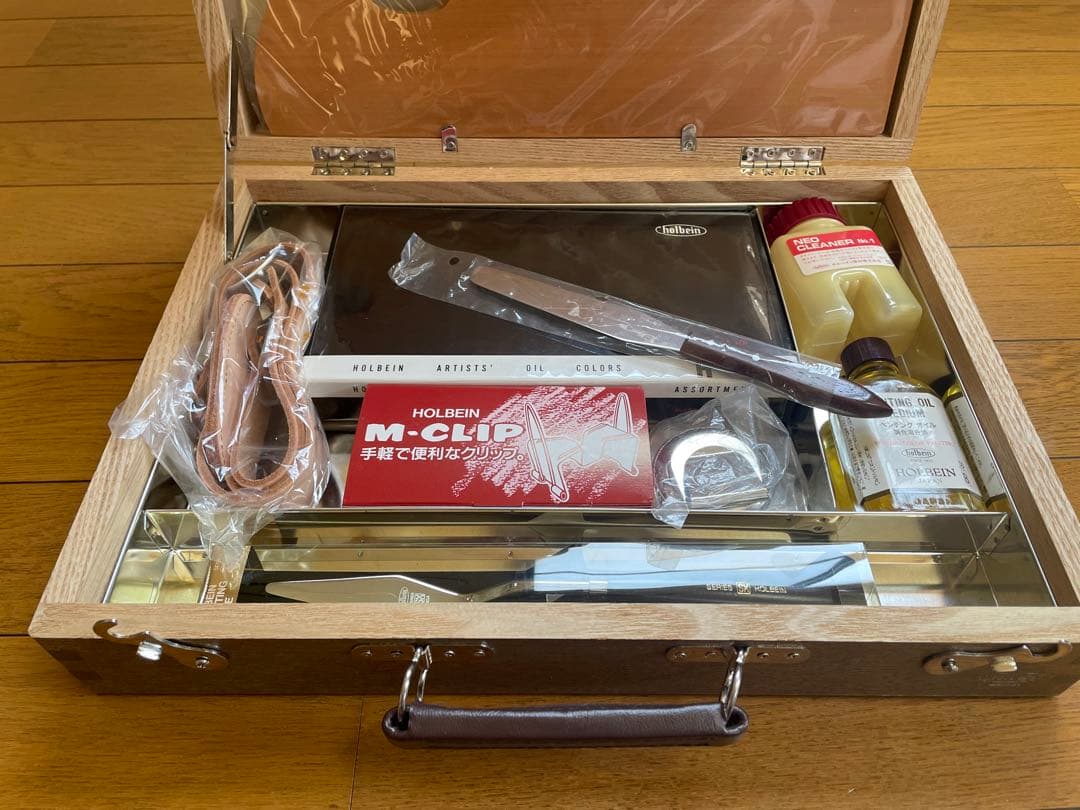 値下げ！新品HOLBEIN SKETCHING BOX 油絵具他画材全て未開封