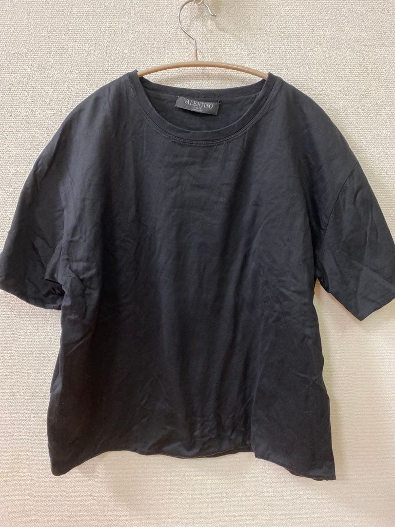 ヴァレンティノ　メンズ　Tシャツ　黒