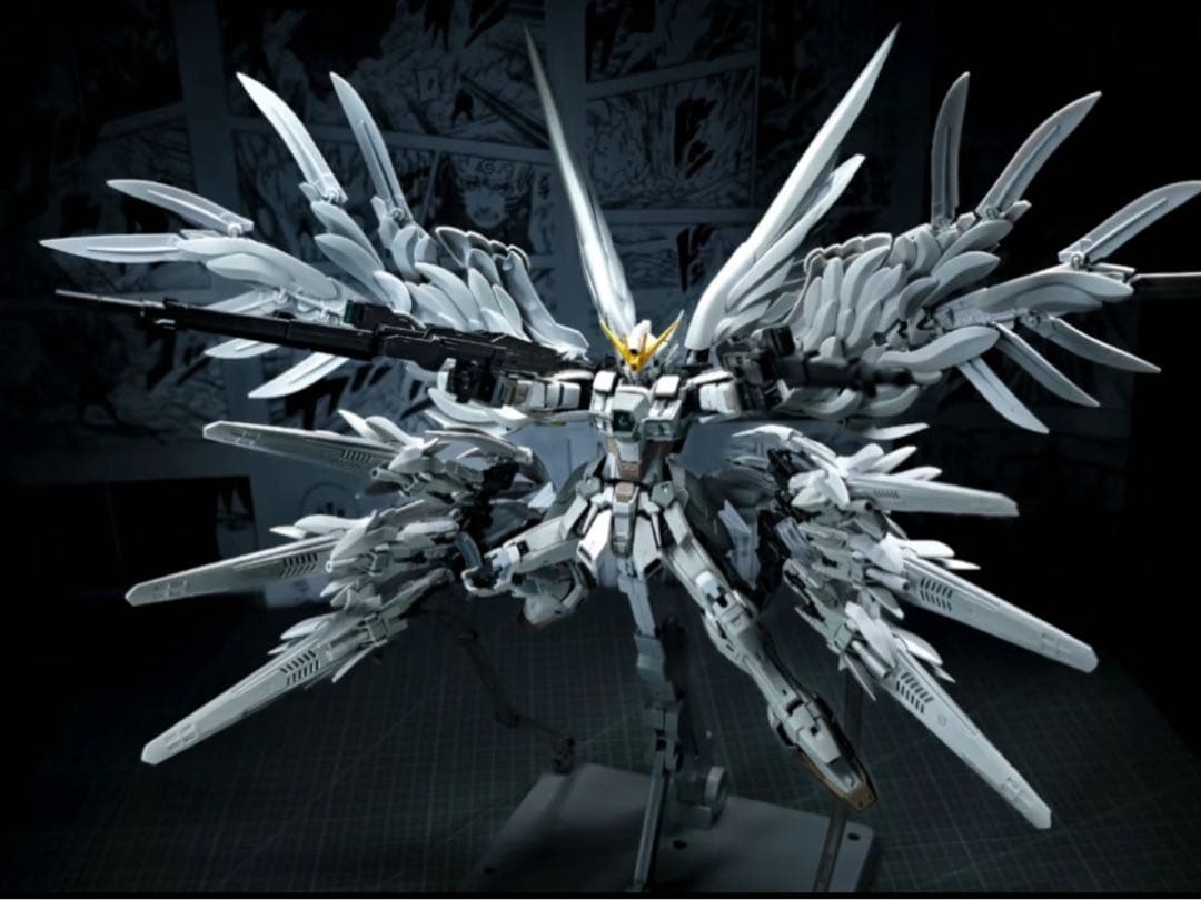 新品 1/100ウイングガンダム スノーホワイト