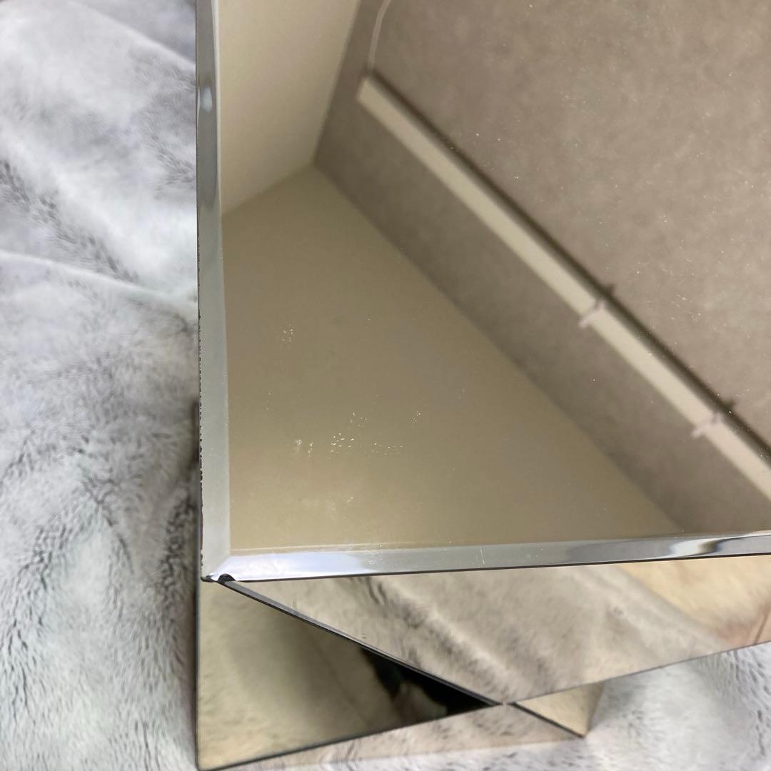 シュウ　kare ラグジュアリー　トライアングル　パール　サイドテーブル