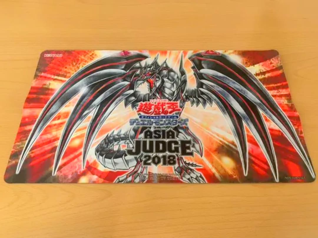 遊戯王　レッドアイズダークネスメタルドラゴンプレイマット
