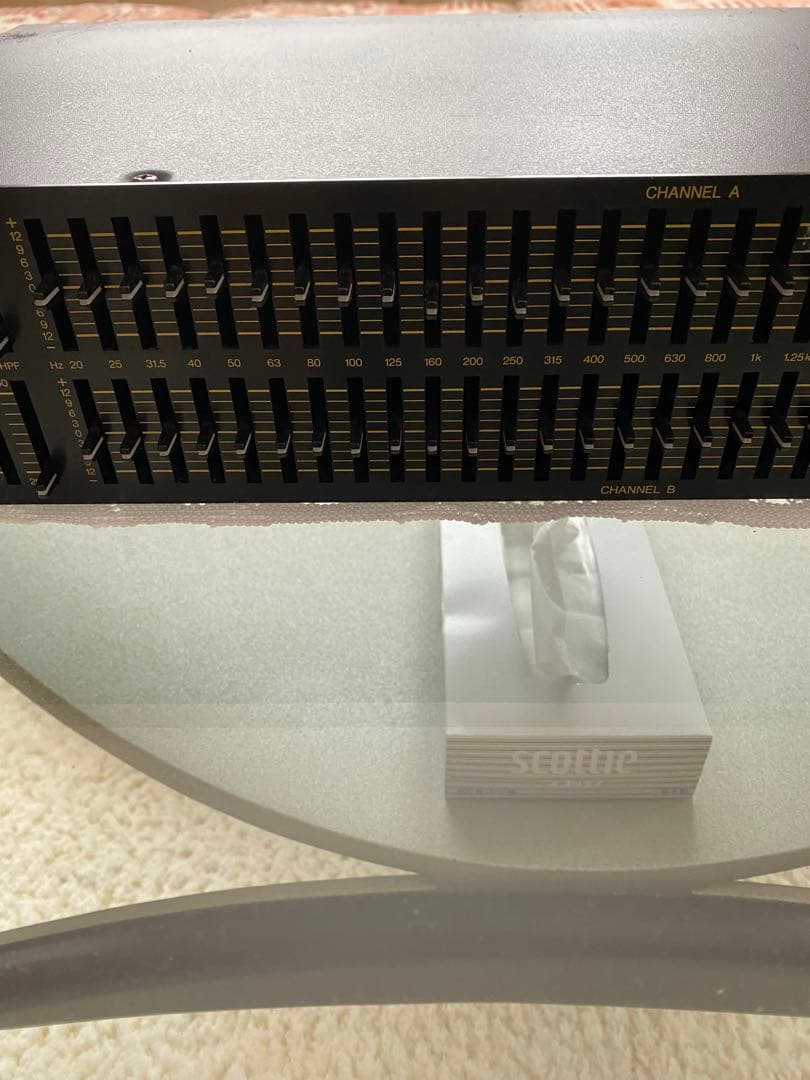 YAMAHAQ2031 B グラフィックイコライザー