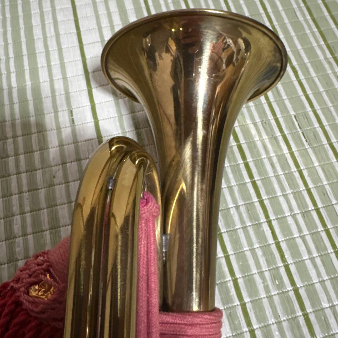 ビューグル　軍隊ラッパ　信号ラッパ　管楽器　ミリタリー　レトロ　アンティーク