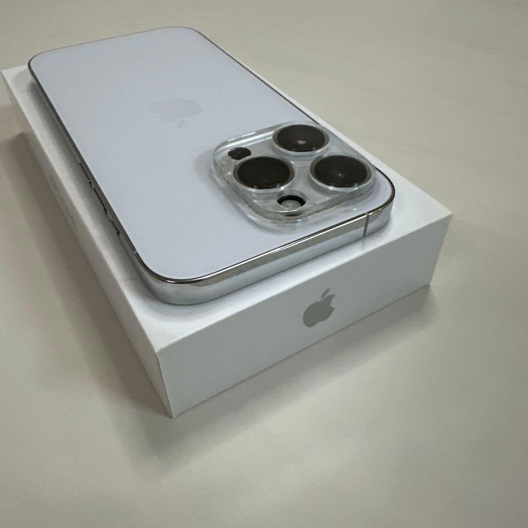 【Hiro】iPhone14Pro シルバー 256GB