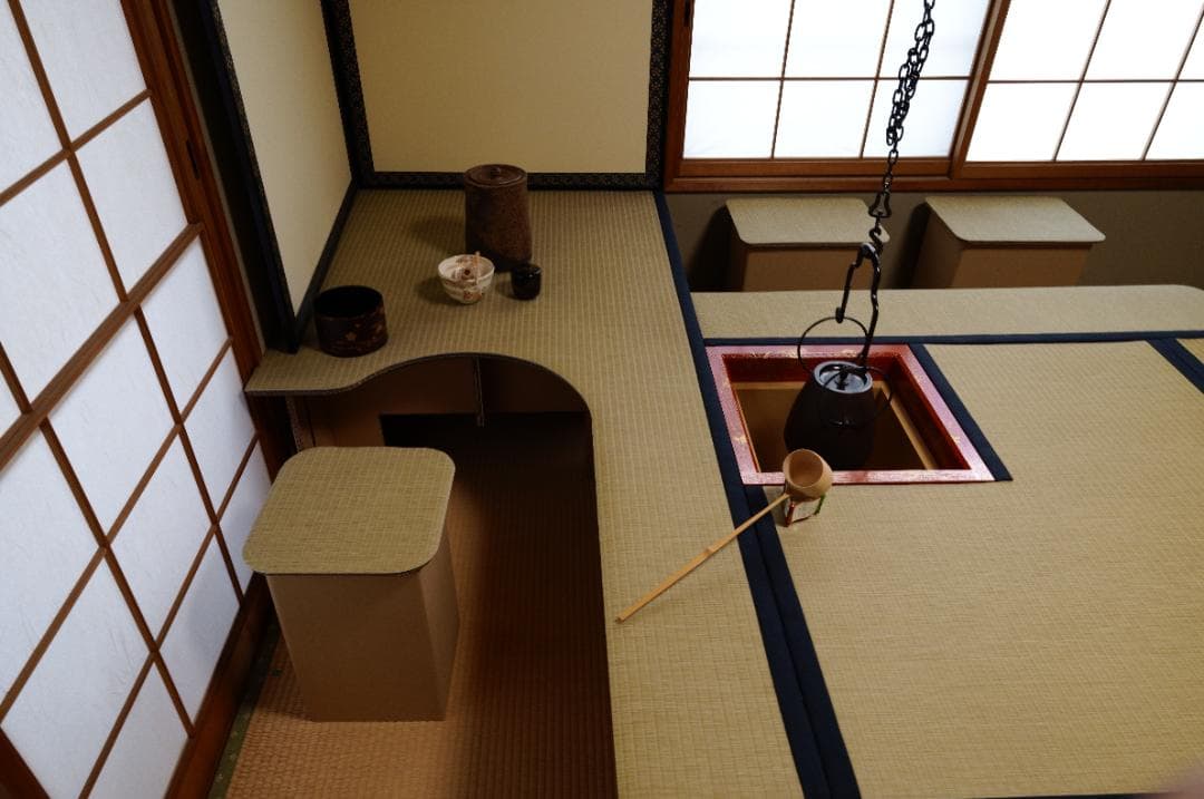 組み立て式 立礼棚（有圓卓）段ボールタイプ　炉/風炉畳2種付属、茶会イベント等に