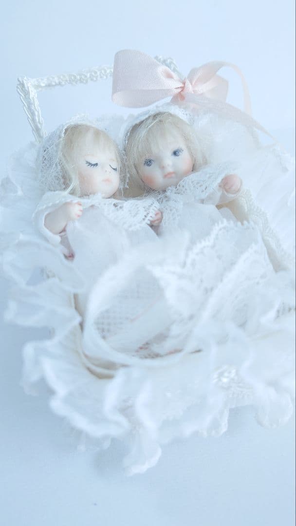 小さなbebeたち 8センチドール　アンティークレース